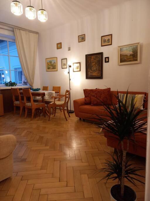 Apartamenty - Mi Stare Miasto وارسو المظهر الخارجي الصورة